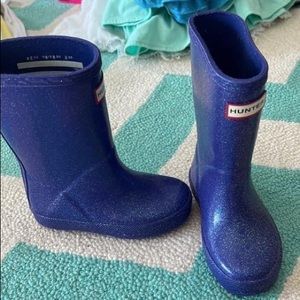 Adorable purple-blue sparkle hunter boots